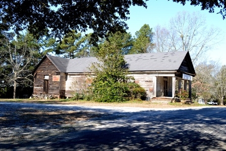 Side view of the historic Monticello Store