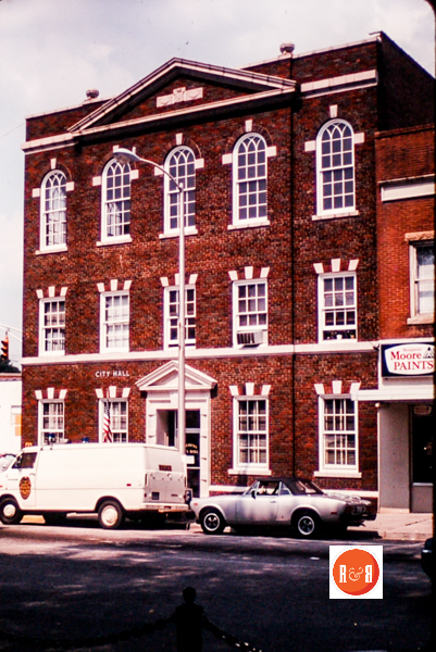 128 East Public Square - Laurens City Hall - Laurens County